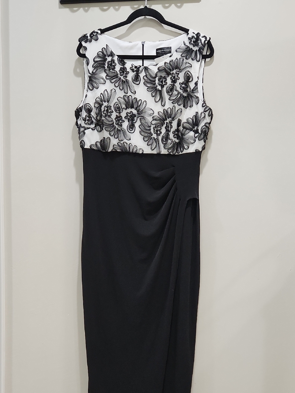 connected apparel Black and White Floral Appliqué Maxi Dress